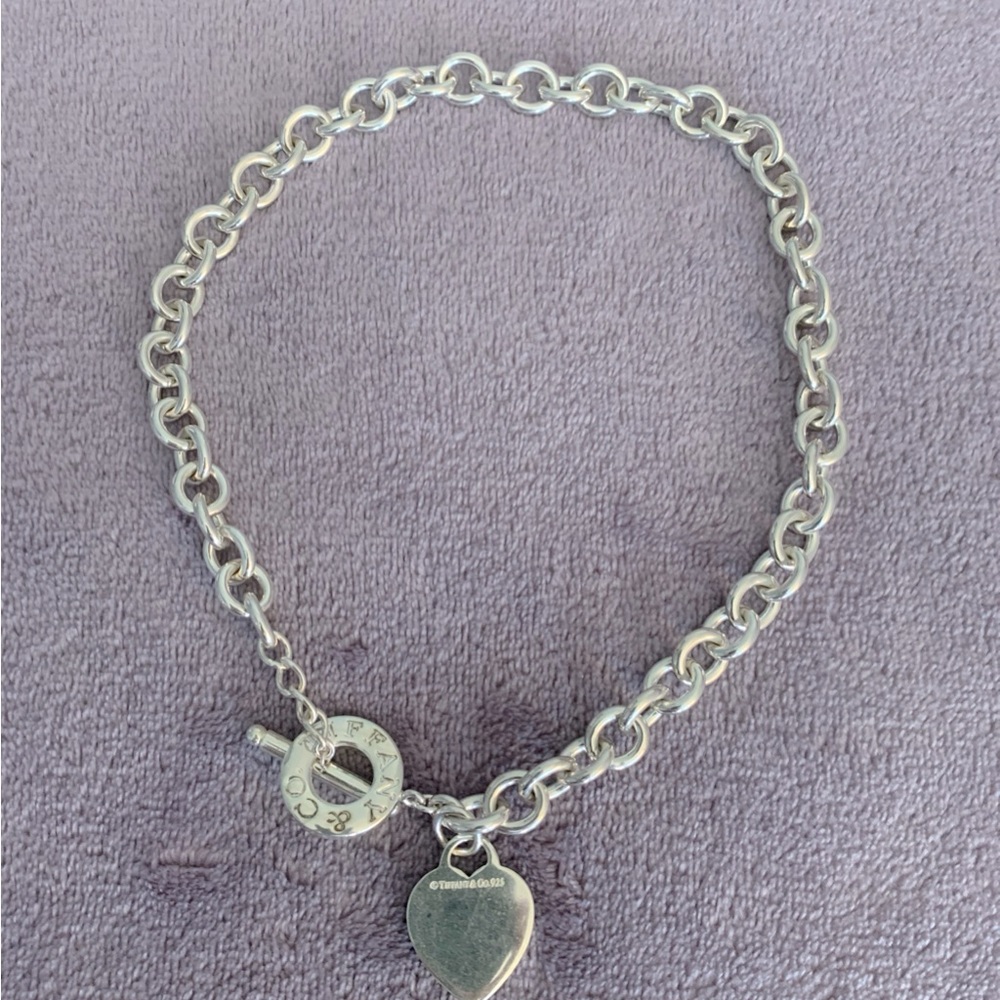 - Authentic - Tiffany & Co. Heart 16” toggle necklace w/box, bag and care card